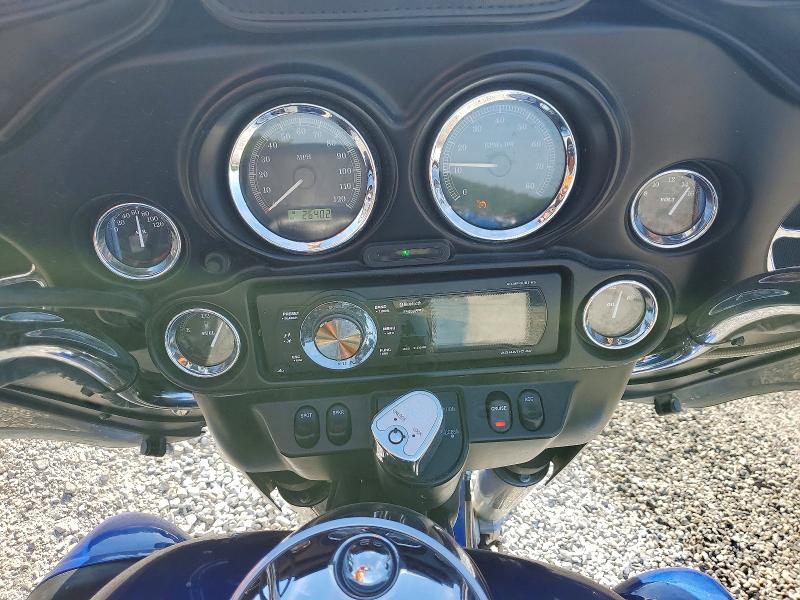 2010 Harley-davidson Flhtcu VIN 1HD1FC419AB609454 COPART salvage auction — SIDE, Az - Cert Of Title - Salvage, sold $2,250 on 2026-07-06 (photo 7)
