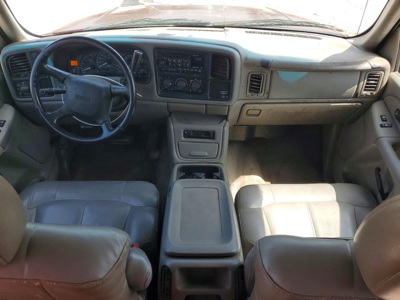 2001 GMC Sierra VIN 1GDJK39111F171989 COPART salvage auction — Side, OK - CERT OF TITLE-REBUILT, sold $2,700 on 2026-07-09 (photo 8)