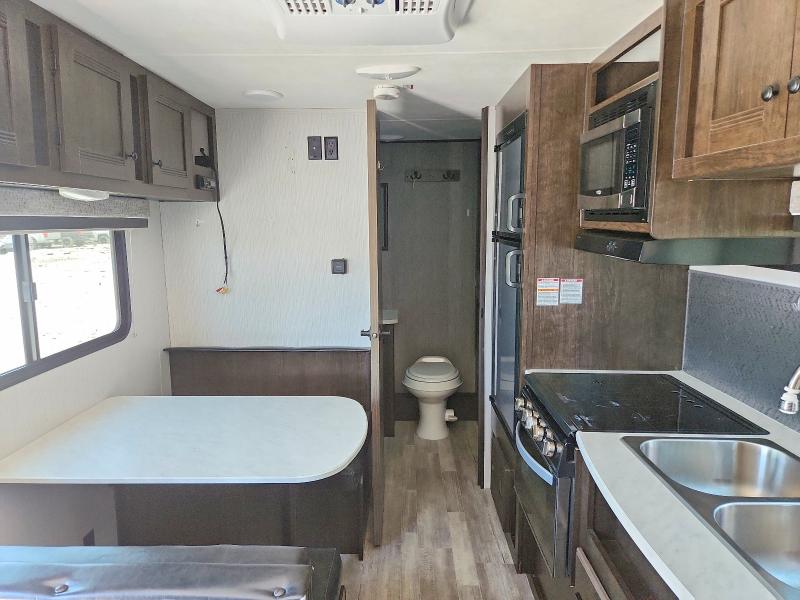 2020 Heartland rv VIN 5SFPB2324LE427901 COPART salvage auction — HAIL, AR - CERTIFICATE OF TITLE, sold $1,950 on 2026-07-21 (photo 6)