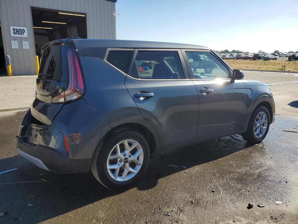 2023 Kia Soul VIN KNDJ23AU2P7881173 COPART salvage auction — REAR END, CA - SALVAGE CERTIFICATE, sold $2,350 on 2026-07-15 (photo 3)