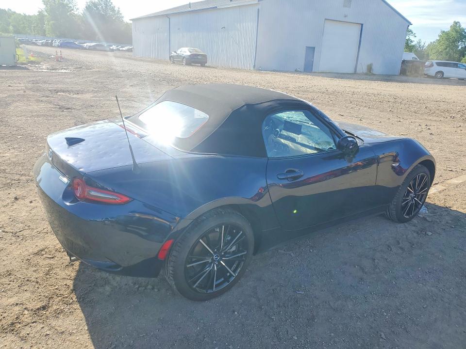 2025 Mazda Mx-5 VIN JM1NDAD70S0652093 COPART salvage auction — HAIL, OH - CERT OF TITLE-SALVAGE, sold $10,400 on 2026-07-09 (photo 3)