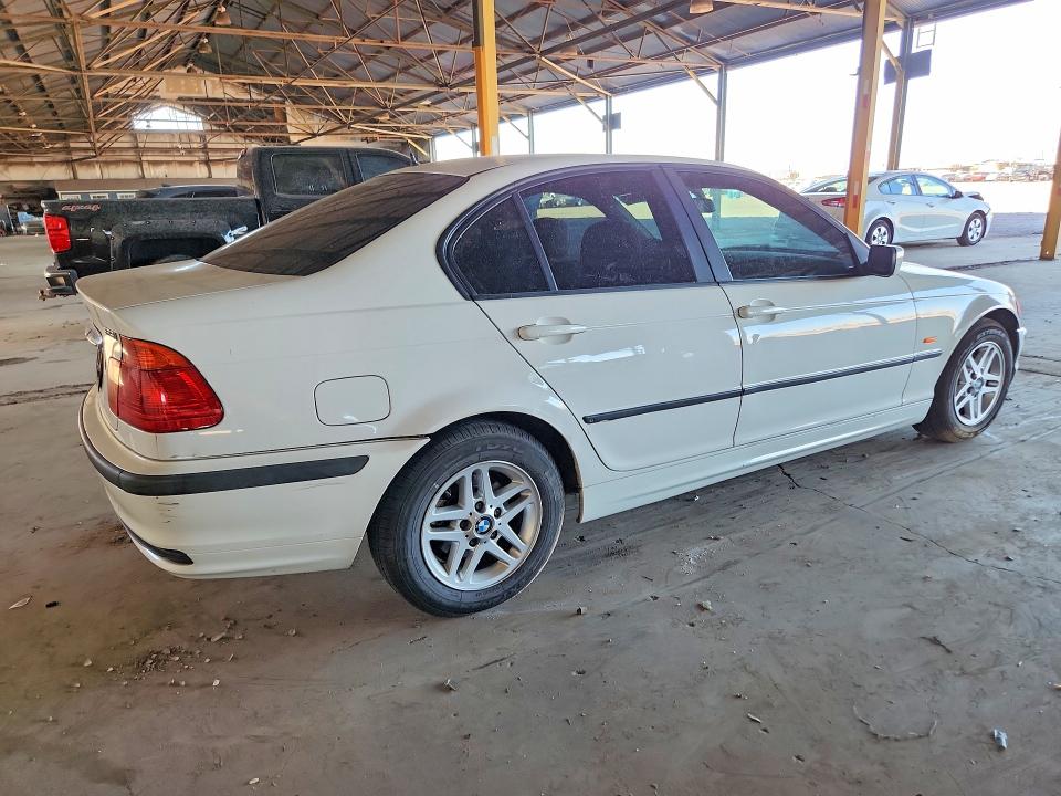 2000 BMW 3 series VIN WBAAM334XYFP73685 COPART salvage auction — SIDE, Az - Cert Of Title - Salvage, sold $575 on 2026-08-03 (photo 3)