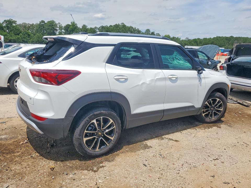 2026 Chevrolet Trailblazer VIN KL79MRSL2TB094055 COPART salvage auction — ROOF, Oh - Certificate Of Title, sold $8,400 on 2026-07-15 (photo 3)