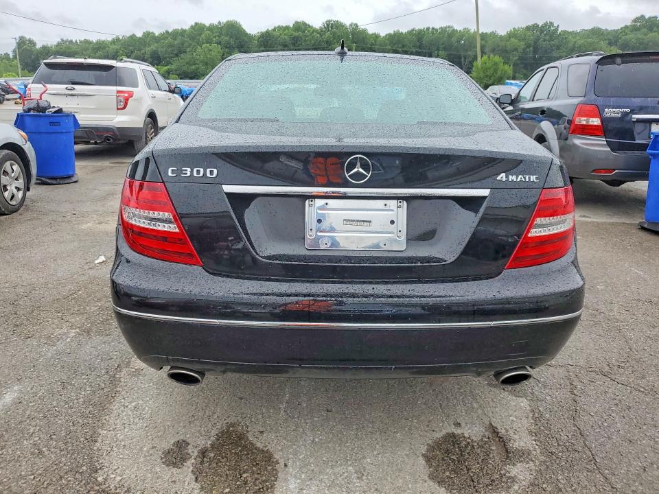 2013 Mercedes-benz C-klasse VIN WDDGF8AB5DR244732 COPART salvage auction — REAR END, KY - CERT OF TITLE-SALVAGE, sold $1,800 on 2026-07-27 (photo 6)