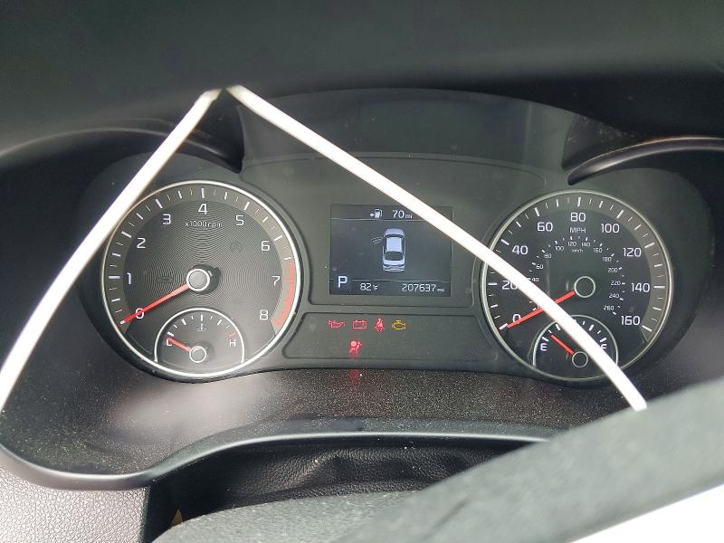 2020 Kia Optima VIN 5XXGT4L31LG388734 COPART salvage auction — VANDALISM, Ok - Cert Of Title-Salvage, sold $925 on 2026-07-15 (photo 9)