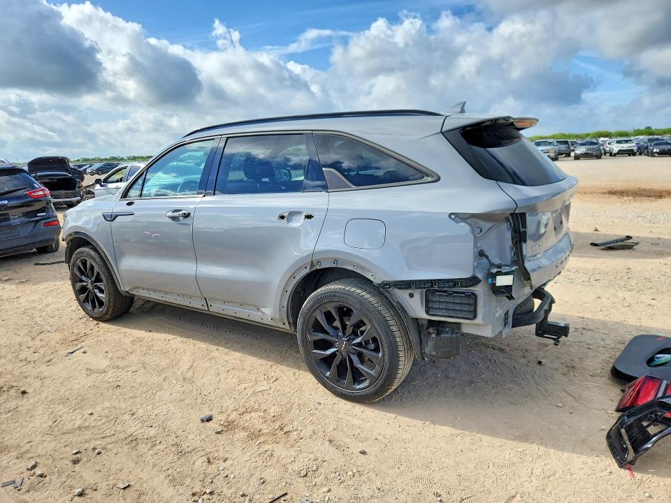 2022 Kia Sorento VIN 5XYRKDLF9NG110653 COPART salvage auction — REAR END, Tx - Salvage Vehicle Title, sold $250 on 2026-07-30 (photo 2)