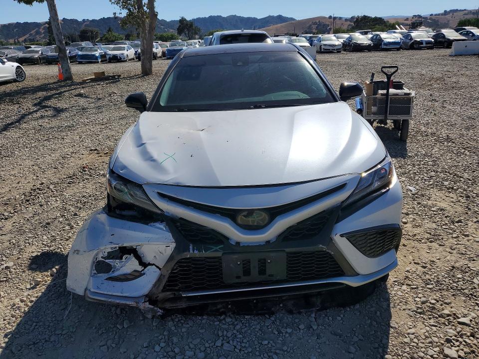 2021 Toyota Camry VIN 4T1K31AK2MU029774 COPART salvage auction — REAR END, Ca - Salvage Certificate, sold $11,300 on 2026-07-02 (photo 5)