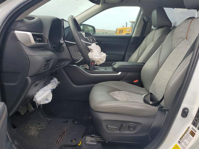 2023 Toyota Highlander VIN 5TDABRCH8PS562823 COPART salvage auction — FRONT END, Ny - Mv-907A Salvage Certificate, sold $13,400 on 2026-07-20 (photo 7)