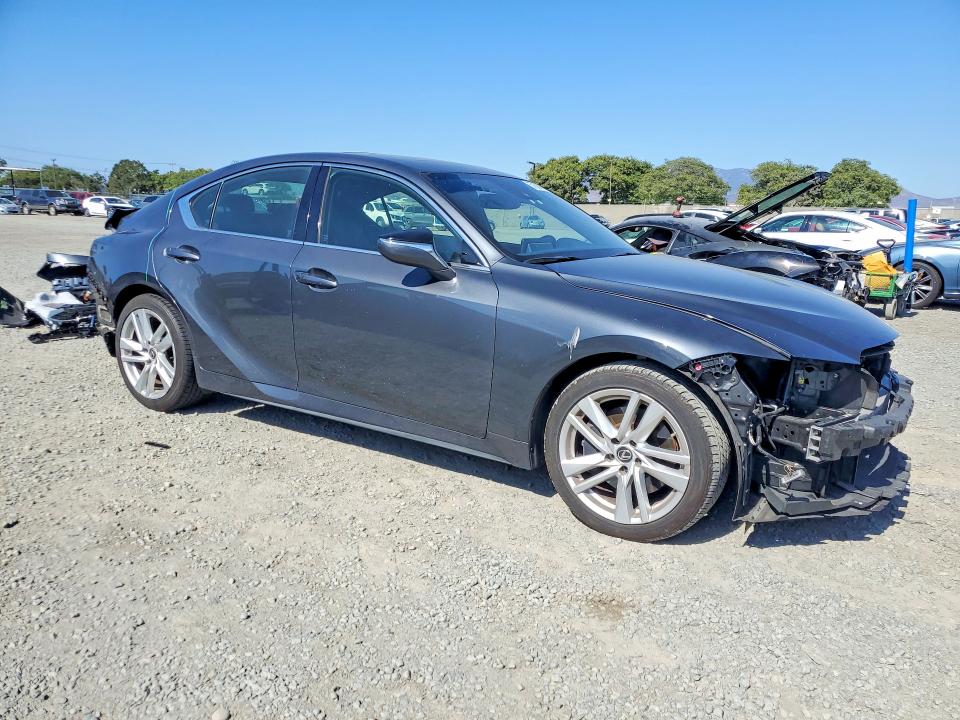 2021 Lexus Is VIN JTHCA1D27M5109431 COPART salvage auction — REAR END, Salvage Title, sold $7,200 on 2026-09-08 (photo 4)