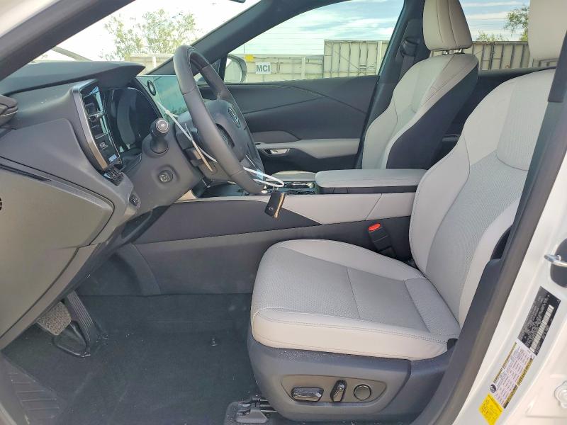 2025 Lexus VIN 2T2BBMCA1SC065345 COPART salvage auction — SIDE, TX - SALVAGE VEHICLE TITLE, sold $29,250 on 2026-07-31 (photo 7)