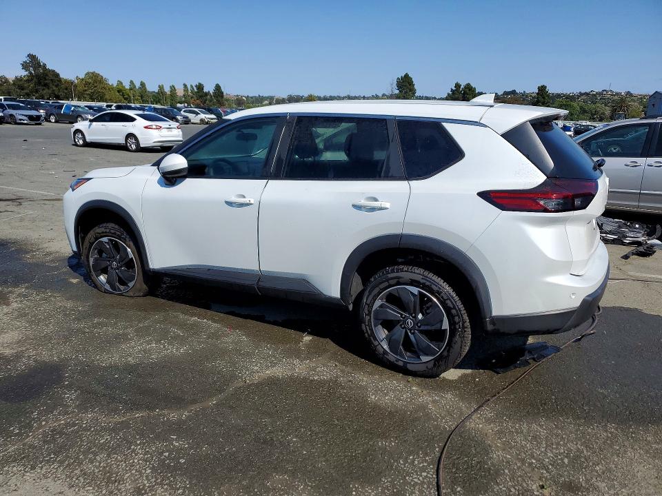 2024 Nissan Rogue VIN 5N1BT3BB6RC732107 COPART salvage auction — MINOR DENT/SCRATCHES, CA - CERTIFICATE OF TITLE, sold $13,300 on 2026-07-28 (photo 2)