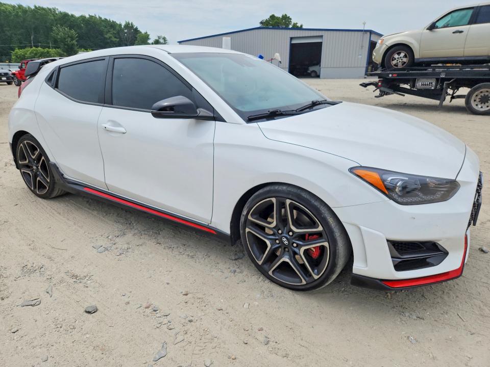 2022 Hyundai Veloster VIN KMHT36AH8NU013750 COPART salvage auction — MINOR DENT/SCRATCHES, Va - Cert Of Title - Salvage, sold $6,200 on 2026-07-28 (photo 4)