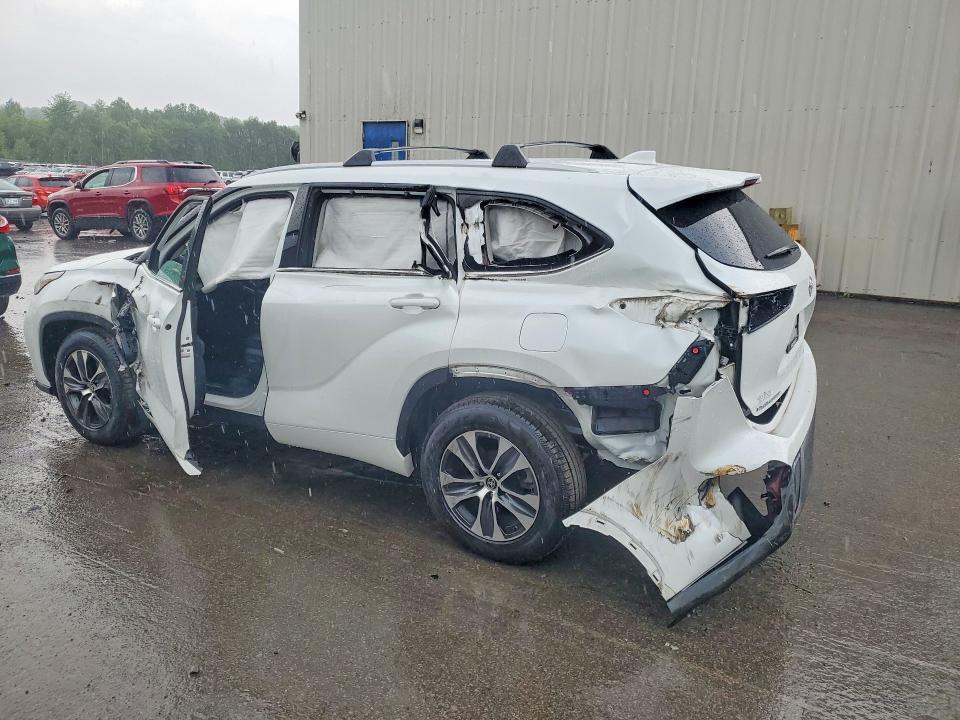 2022 Toyota Highlander VIN 5TDGZRBH5NS577171 COPART salvage auction — SIDE, Pa - Certificate Of Salvage, sold $16,000 on 2026-07-22 (photo 2)