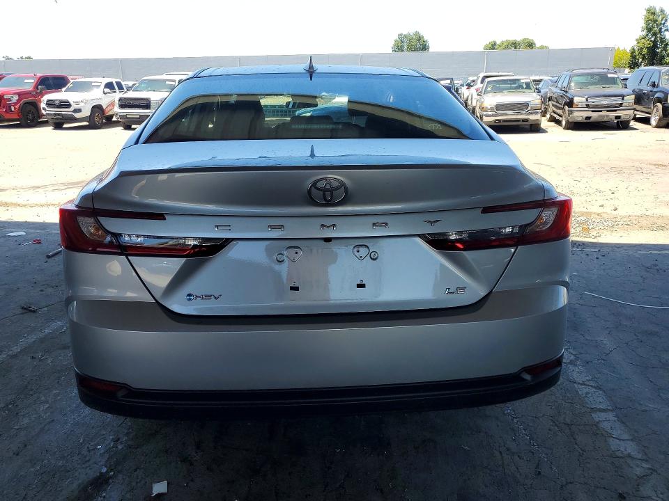 2025 Toyota Camry VIN 4T1DAACK2SU191204 COPART salvage auction — VANDALISM, Ca - Salvage Certificate, sold $14,000 on 2026-07-02 (photo 6)