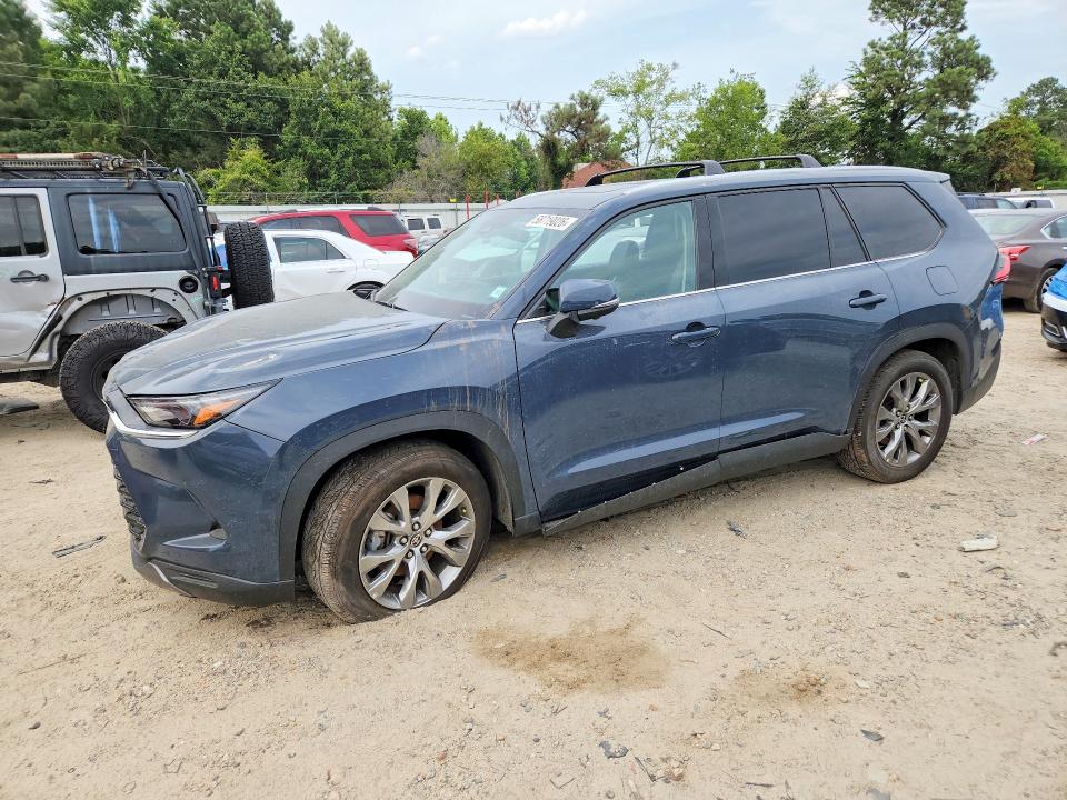 2024 Toyota Highlander VIN 5TDAAAB55RS068627 COPART salvage auction — FRONT END, Az - Cert Of Title - Salvage, sold $27,000 on 2026-07-07 (photo 1)