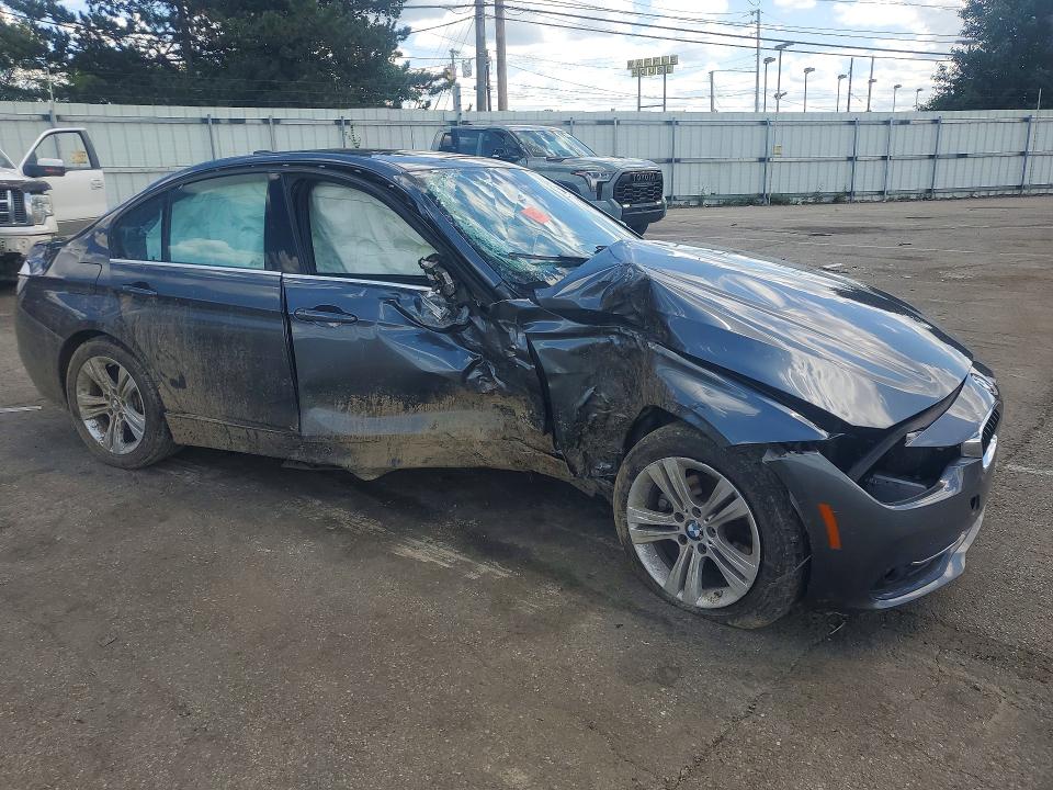 2018 BMW 3er VIN WBA8D9C59JA614301 COPART salvage auction — SIDE, Oh - Cert Of Title-Salvage, sold $350 on 2026-07-15 (photo 4)