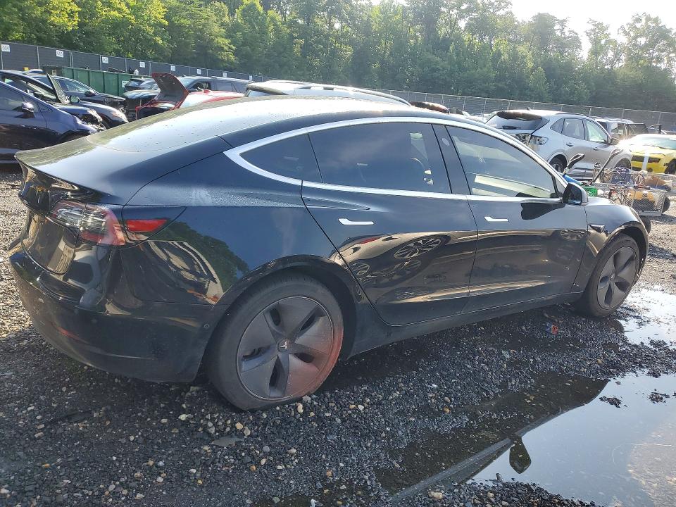 2018 Tesla Model 3 VIN 5YJ3E1EA8JF152035 COPART salvage auction — MINOR DENT/SCRATCHES, WV - CERTIFICATE OF TITLE, sold $8,600 on 2026-07-07 (photo 3)