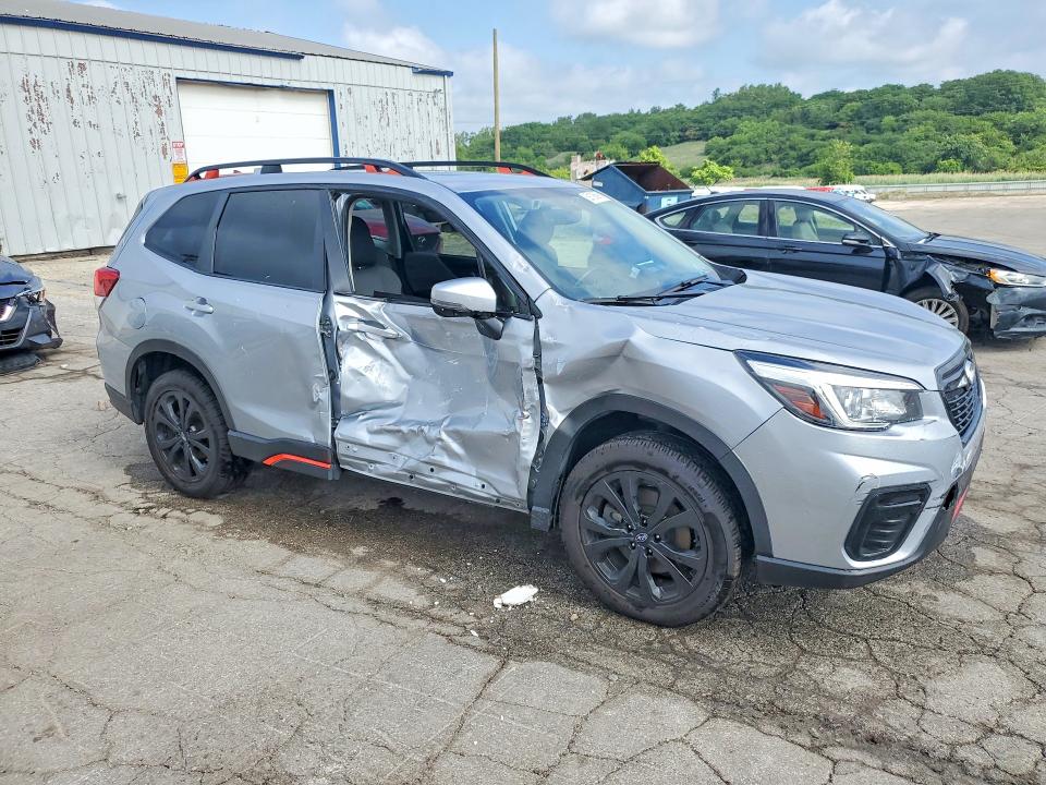 2020 Subaru Forester VIN JF2SKARC0LH490694 COPART salvage auction — SIDE, Il - Salvage Certificate, sold $250 on 2026-07-29 (photo 4)