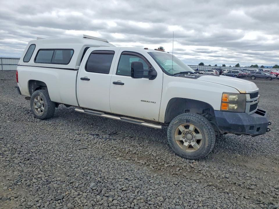 2014 Chevrolet Silverado 2500 VIN 1GC1KVCG4EF179796 COPART salvage auction — MINOR DENT/SCRATCHES, Wa - Cert Of Ownership-Rebuilt, sold $2,300 on 2026-07-08 (photo 4)