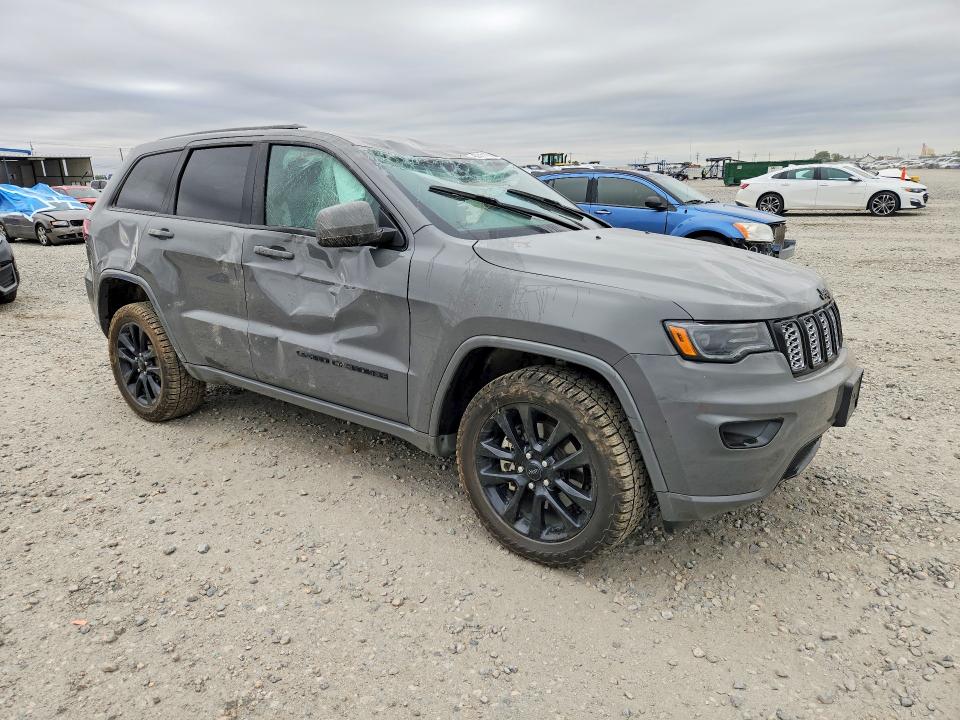 2021 Jeep Cherokee VIN 1C4RJFAG3MC802176 COPART salvage auction — ROLLOVER, CO - PUBLIC - SALVAGE TITLE (P), sold $3,900 on 2026-07-02 (photo 4)