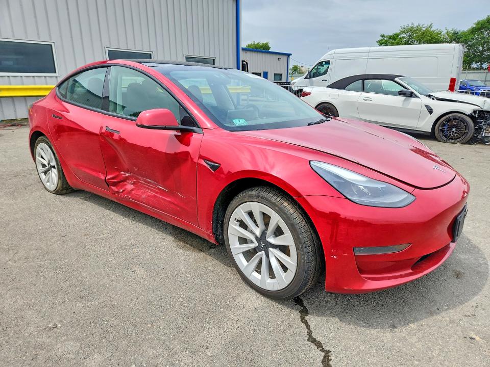 2022 Tesla Model 3 VIN 5YJ3E1EA5NF286054 COPART salvage auction — SIDE, VA - CERT OF TITLE - SALVAGE, sold $3,550 on 2026-07-22 (photo 4)