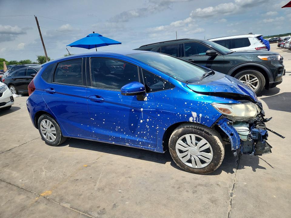 2017 Honda Fit VIN JHMGK5H56HS023108 COPART salvage auction — FRONT END, Tx - Salvage Vehicle Title, sold $175 on 2026-07-30 (photo 4)