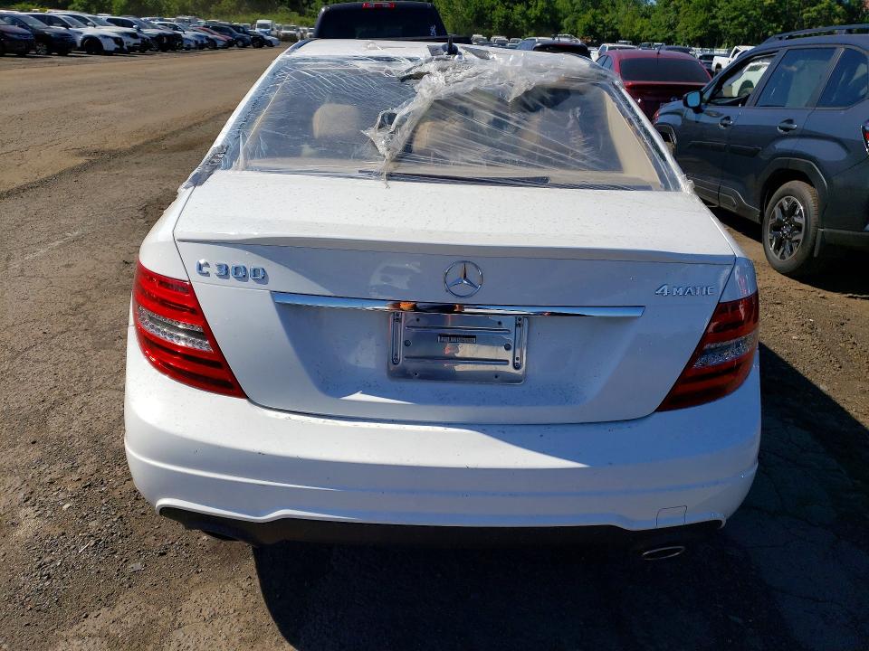 2013 Mercedes-benz C-klasse VIN WDDGF8AB2DG136581 COPART salvage auction — ROOF, Ct - Cert Of Title-Salvage, sold $2,900 on 2026-07-31 (photo 6)