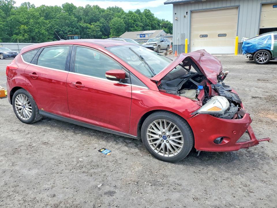 2013 Ford VIN 1FADP3N23DL379577 COPART salvage auction — FRONT END, PA - CERTIFICATE OF SALVAGE, sold $300 on 2026-07-02 (photo 4)