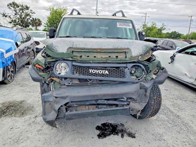 2010 Toyota Fj cruiser VIN JTEBU4BF1AK075426 COPART salvage auction — FRONT END, Fl - Certificate Of Title, sold $6,600 on 2026-07-06 (photo 5)