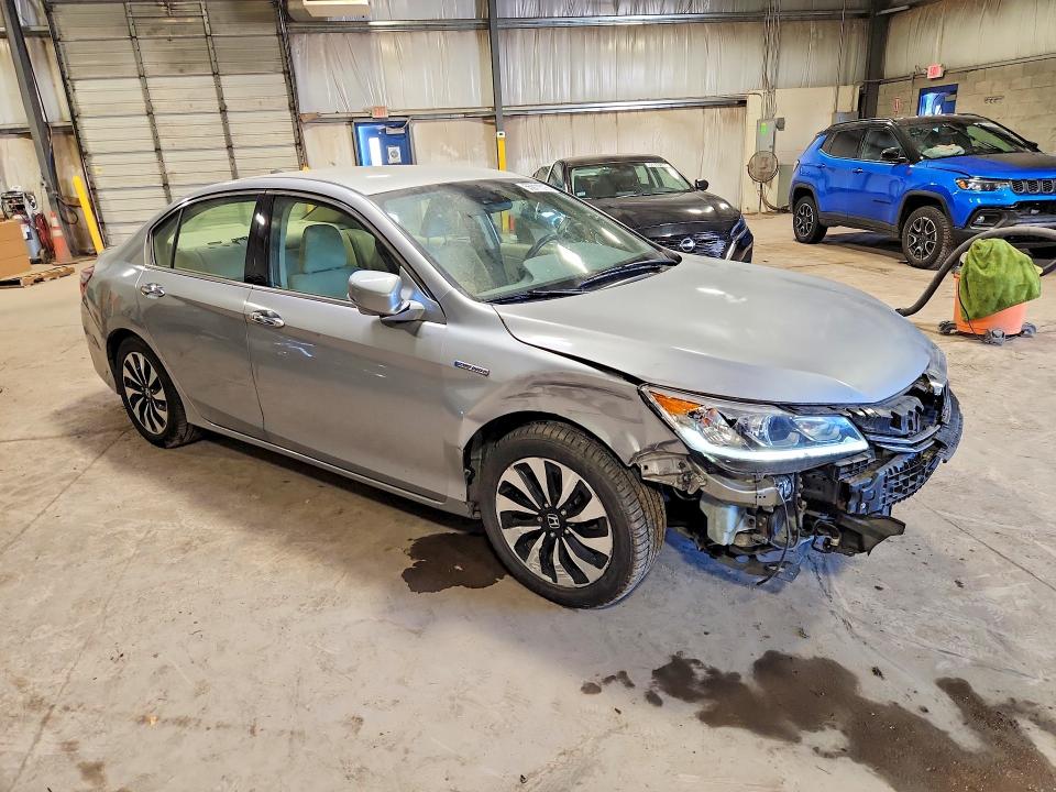 2017 Honda Accord VIN JHMCR6F38HC019122 COPART salvage auction — FRONT END, Pa - Certificate Of Salvage, sold $50 on 2026-07-22 (photo 4)