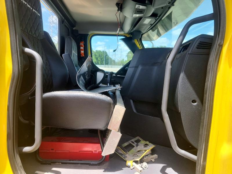 2025 Western star/auto car VIN 5KJJBWDR6SLVX9607 COPART salvage auction — FRONT END, LA - CERT OF TITLE-SALVAGE, sold $12,600 on 2026-08-27 (photo 5)