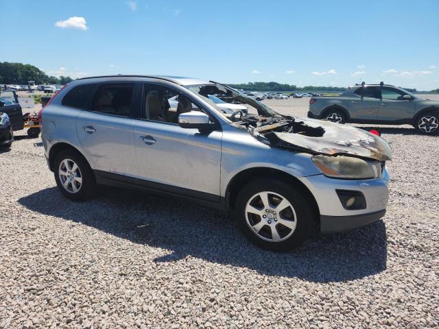 2010 Volvo Xc60 VIN YV4982DL2A2077164 COPART salvage auction — ENGINE BURN, Nc - Salvage Certificate Of Title, sold $250 on 2026-08-18 (photo 4)