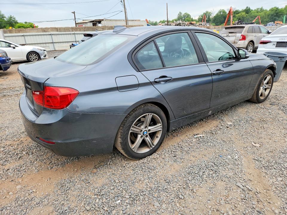 2015 BMW 3er VIN WBA3B5G57FNS15325 COPART salvage auction — FRONT END, Nj - Certificate Of Title, sold $1,050 on 2026-08-21 (photo 3)
