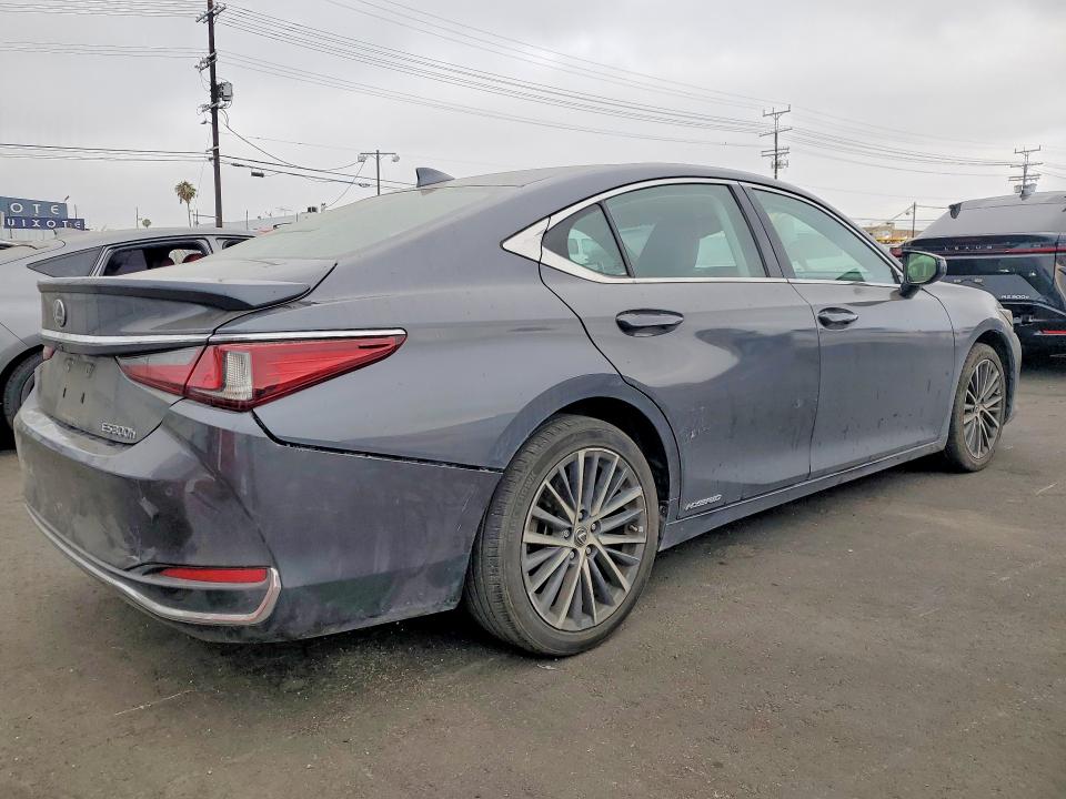 2022 Lexus VIN 58ADA1C15NU020516 COPART salvage auction — REAR END, CA - SALVAGE CERTIFICATE, sold $10,500 on 2026-07-29 (photo 3)