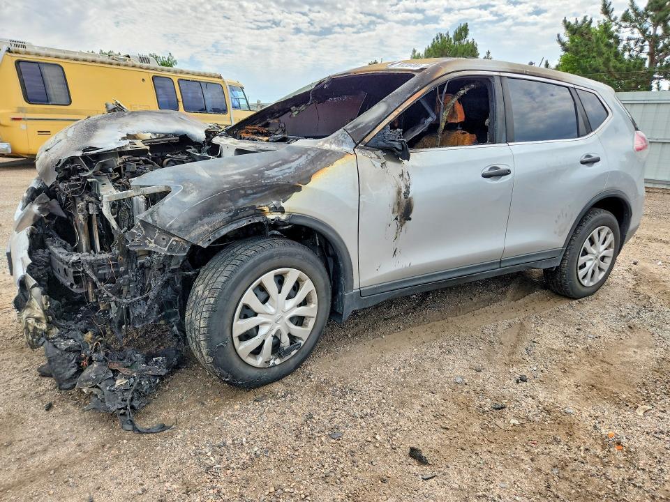 2016 Nissan Rogue sport VIN KNMAT2MV1GP643858 COPART salvage auction — Burn Engine, Co - Public - Nonrepairable, sold $250 on 2026-07-13 (photo 1)