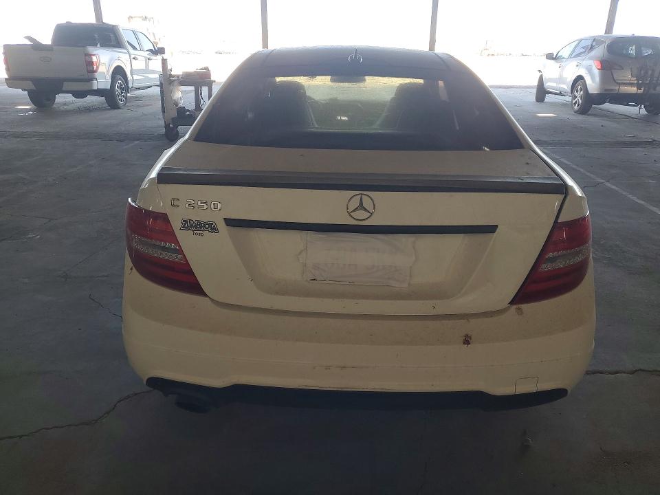 2014 Mercedes-benz C-klasse VIN WDDGJ4HB7EG272509 COPART salvage auction — FRONT END, Az - Cert Of Title - Salvage, sold $625 on 2026-07-06 (photo 6)