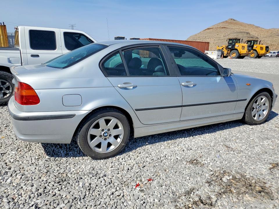 2004 BMW 3 series VIN WBAEV33404KR32424 COPART salvage auction — MECHANICAL, Nv - Certificate Of Title, sold $225 on 2026-07-15 (photo 3)