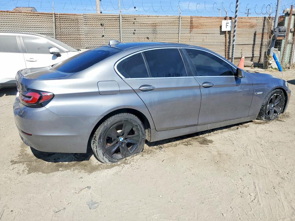 2013 BMW 5er VIN WBAXG5C55DD233382 COPART salvage auction — FRONT END, Ca - Dis/Dlr/Exp Only Lien Papers, sold $400 on 2026-07-13 (photo 3)