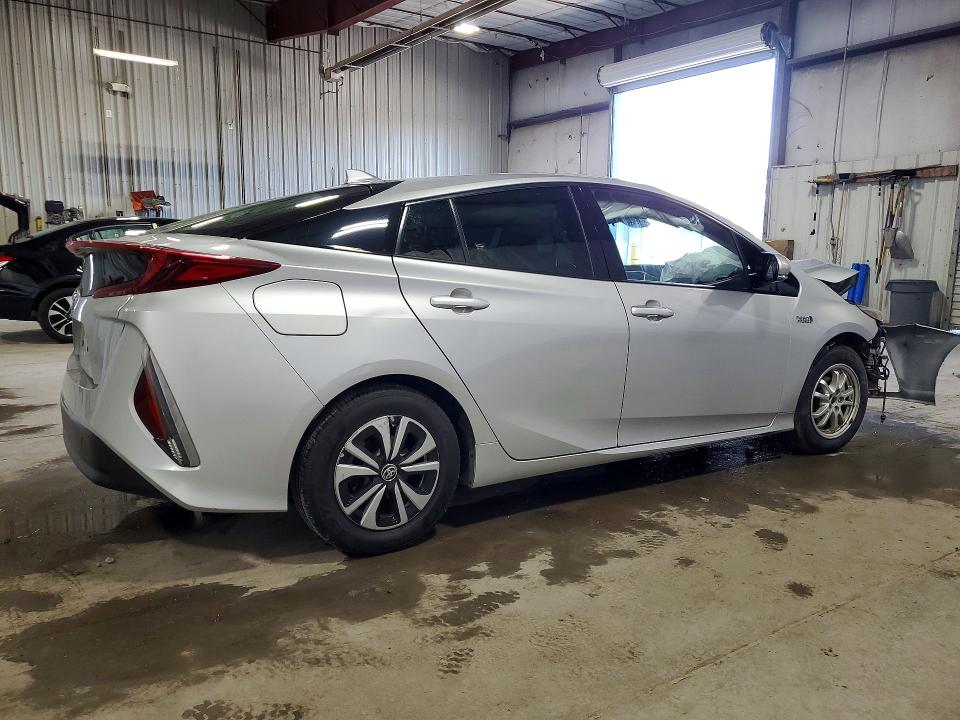 2017 Toyota Prius VIN JTDKARFP2H3003748 COPART salvage auction — FRONT END, NY - MV-907A SALVAGE CERTIFICATE, sold $2,600 on 2026-07-22 (photo 3)