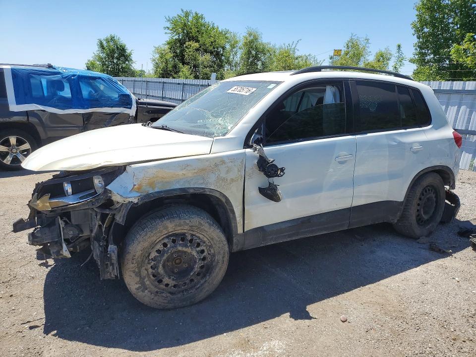 2015 Volkswagen Tiguan VIN WVGJV7AX5FW590689 COPART salvage auction — VANDALISM, On - Permit Salvage, sold $300 on 2026-07-07 (photo 1)