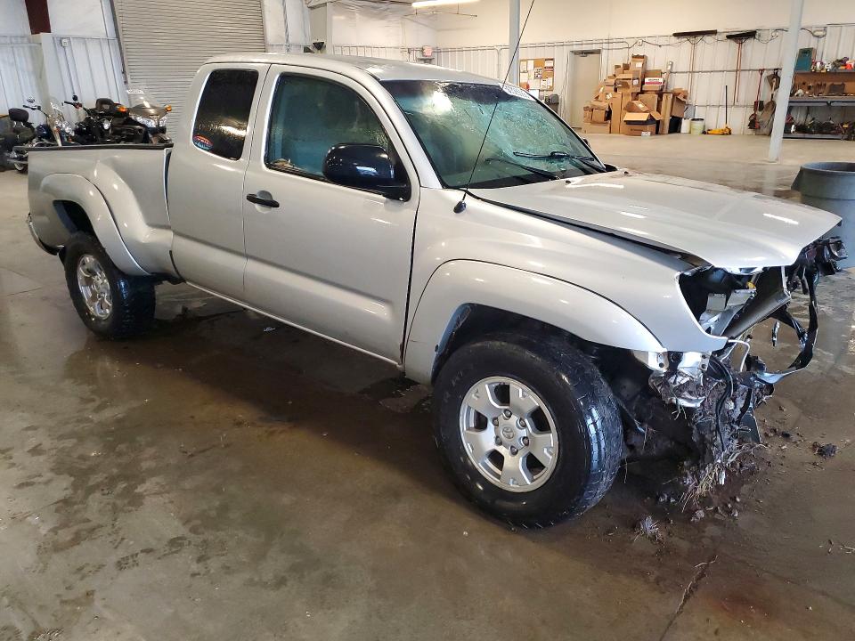 2012 Toyota Tacoma VIN 5TFUU4EN1CX043887 COPART salvage auction — ROLLOVER, Mn - Cert Of Title-Salvage, sold $1,800 on 2026-07-27 (photo 4)