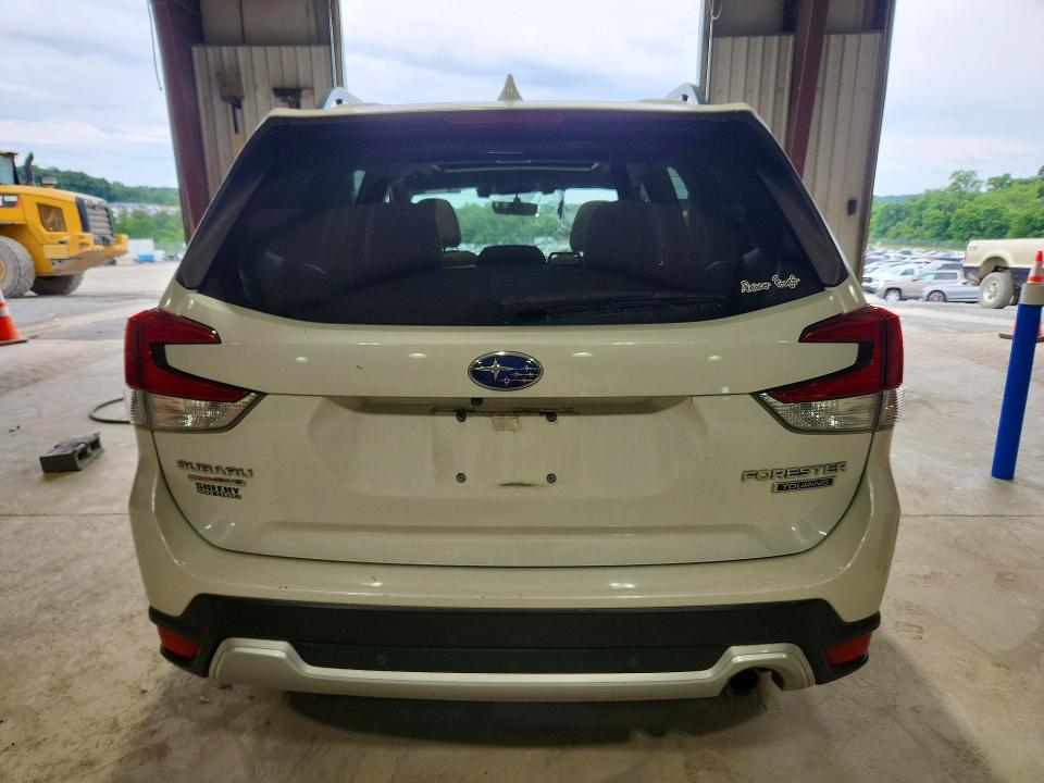 2019 Subaru VIN JF2SKAWC2KH515632 COPART salvage auction — ROOF, PA - CERTIFICATE OF SALVAGE, sold $500 on 2026-07-31 (photo 6)