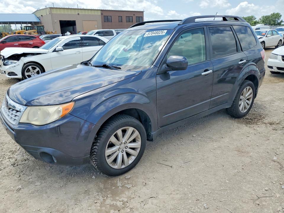 2013 Subaru Forester VIN JF2SHADC7DG400258 COPART salvage auction — FRONT END, Mt - Dealer Only Clean Title, sold $825 on 2026-07-14 (photo 1)