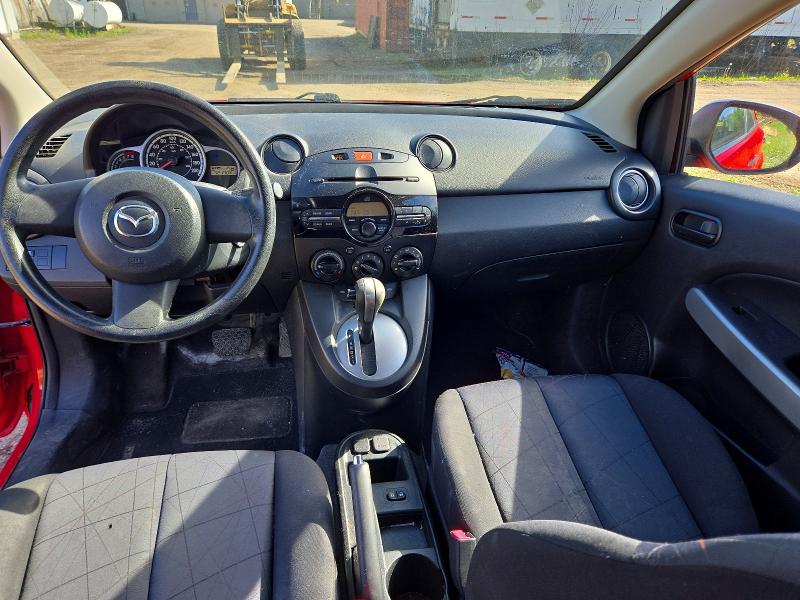 2012 Mazda 2 VIN JM1DE1KY2C0143743 COPART salvage auction — SIDE, Qc - Gravement Accidente, sold $625 on 2026-07-07 (photo 8)