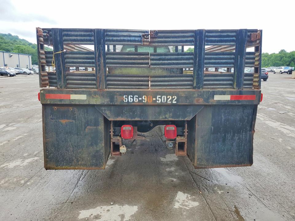 2005 Ford F-650 VIN 3FRNF65975V184059 COPART salvage auction — MINOR DENT/SCRATCHES, Pa - Cert Of Title, sold $8,300 on 2026-07-16 (photo 6)