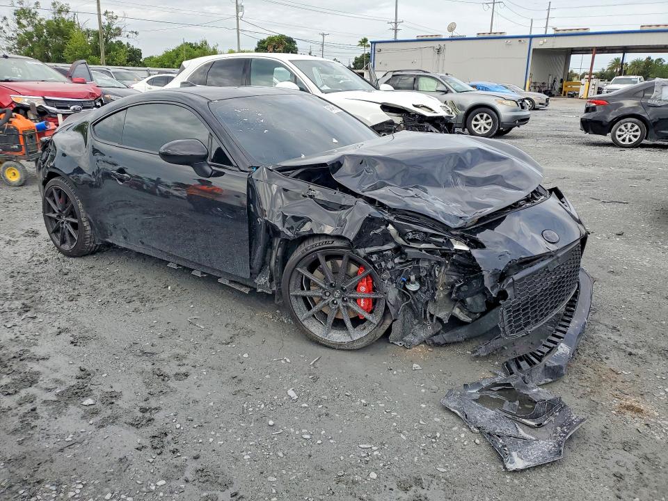 2026 Toyota Gr 86 VIN JF1ZNBE13T8076913 COPART salvage auction — FRONT END, Fl - Cert Of Title Slvg Rebuildable, sold $375 on 2026-07-28 (photo 4)