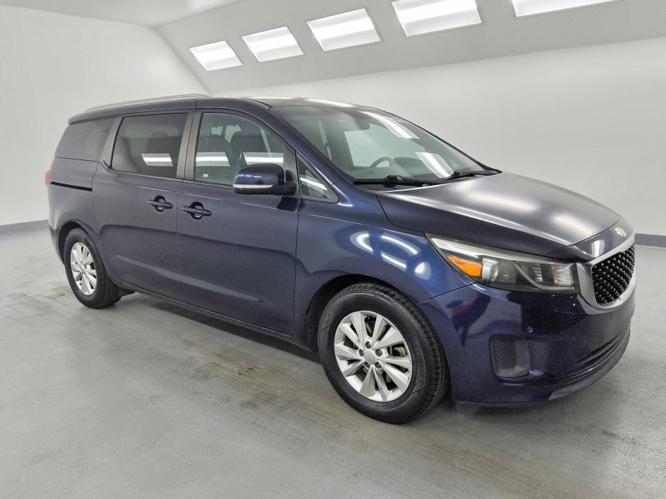 2018 Kia SEDONA VIN KNDMB5C19J6400635 COPART salvage auction — MINOR DENT/SCRATCHES, CA - CERTIFICATE OF TITLE, sold $2,850 on 2026-07-23 (photo 4)