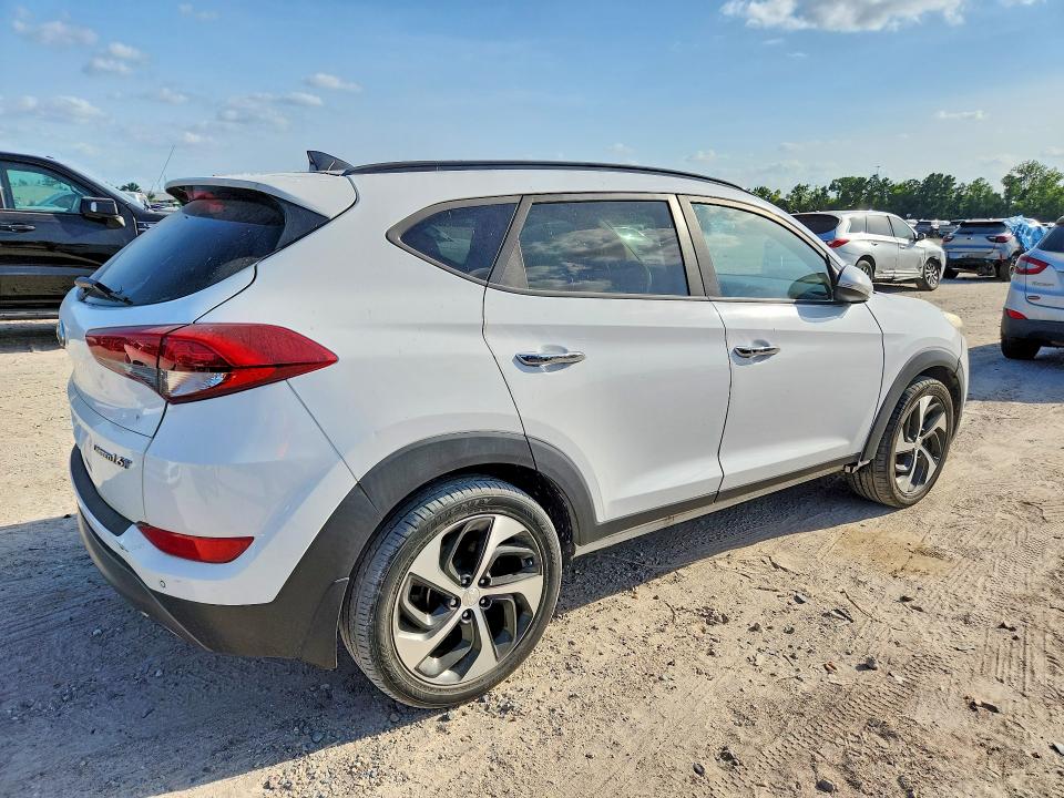 2016 Hyundai VIN KM8J33A29GU253233 COPART salvage auction — MECHANICAL, Tx - Certificate Of Title, sold $1,550 on 2026-07-21 (photo 3)