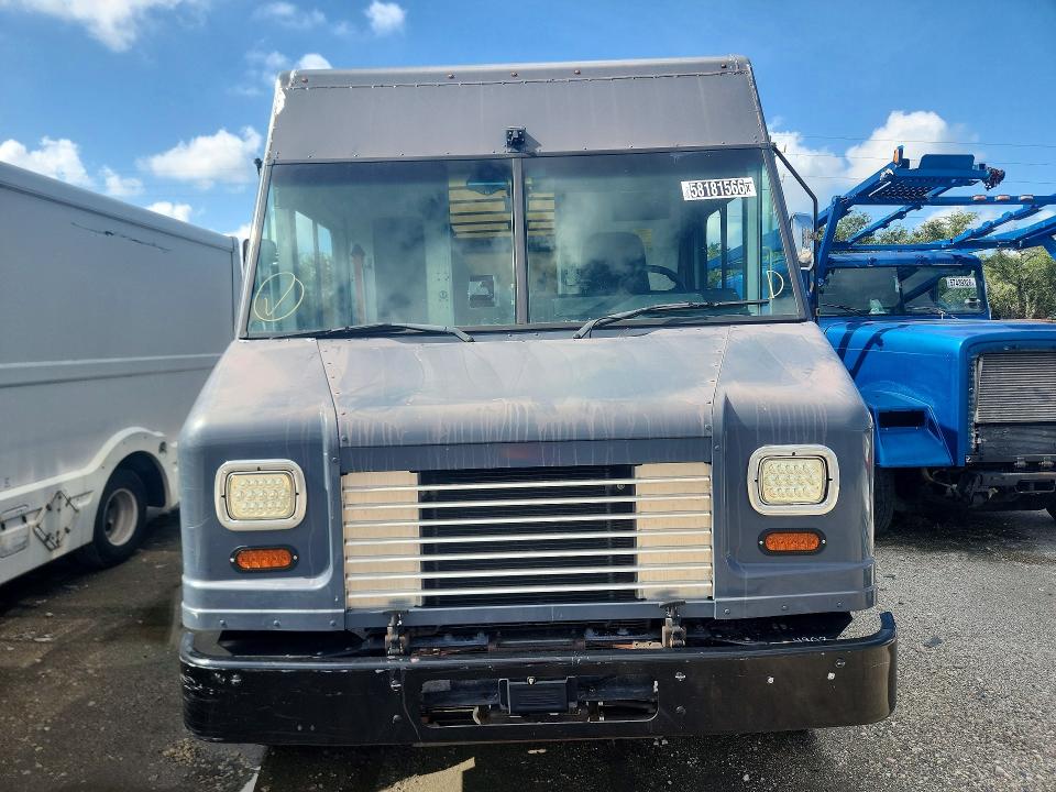 2021 Ford F59 VIN 1F65F5KNXM0A04902 COPART salvage auction — MINOR DENT/SCRATCHES, Fl - Certificate Of Title, sold $24,000 on 2026-07-07 (photo 5)