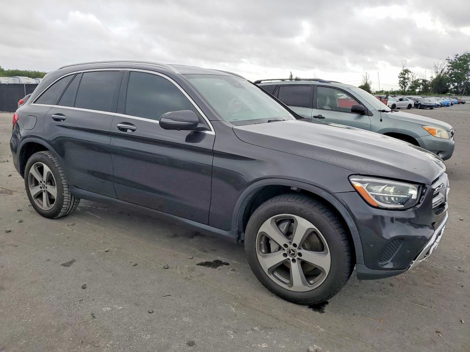 2022 Mercedes-benz Glc VIN W1N0G8DB9NG104757 COPART salvage auction — REAR END, Fl - Cert Of Title Slvg Rebuildable, sold $16,400 on 2026-07-02 (photo 4)